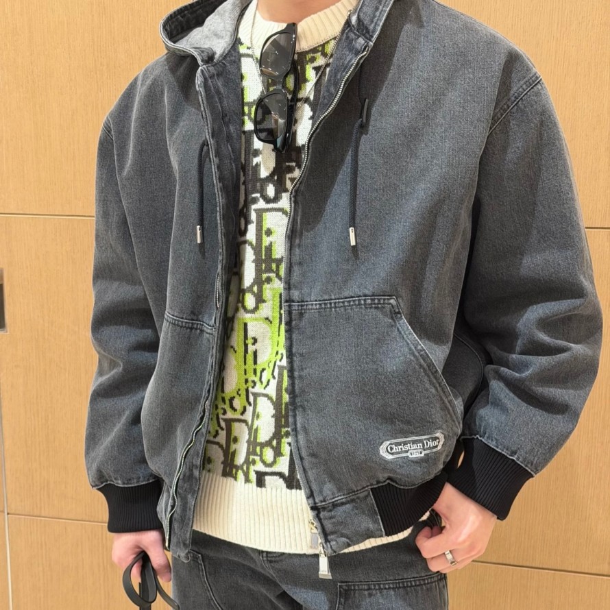 ルイヴィトン コピージップ仕様 カジュアル ジャケット スタイリッシュ ロゴデザイン