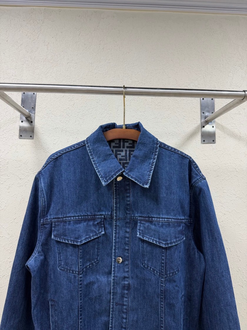 フェンディジャケット　アウター