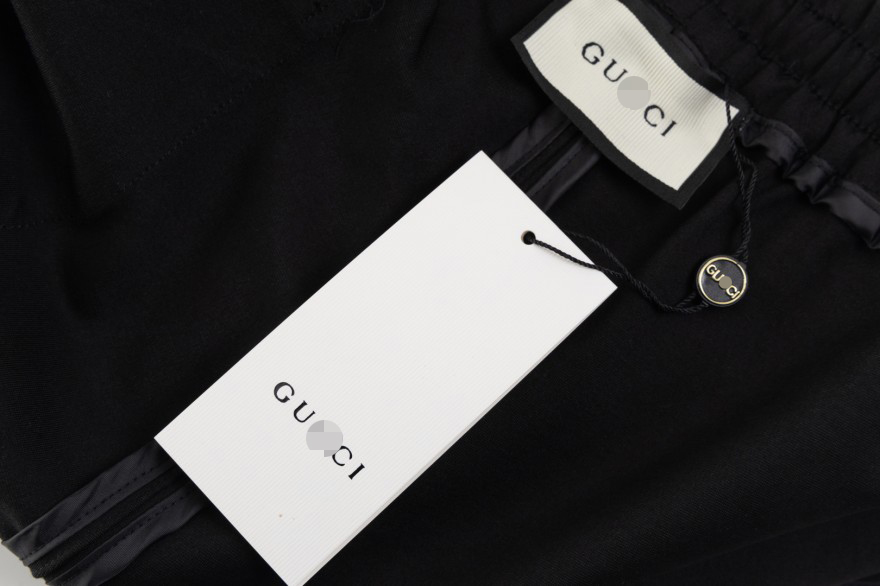 グッチコピースウェット パンツ