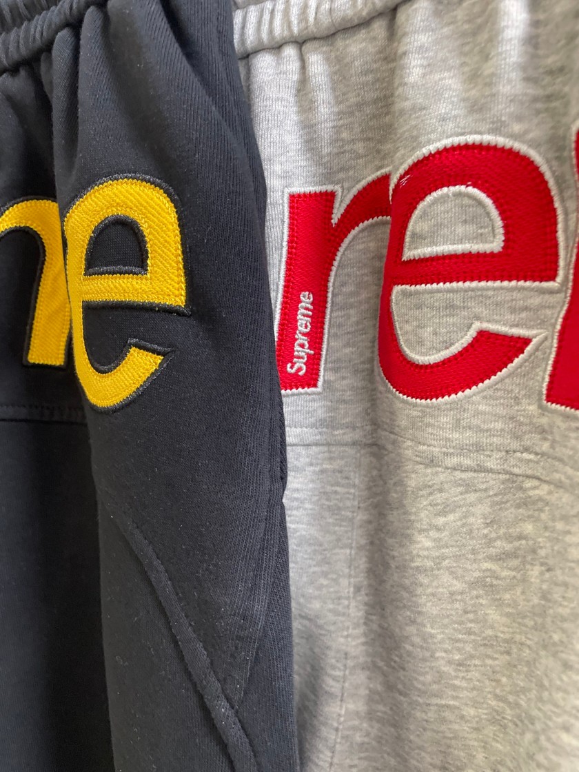 シュプリームスウェットパンツ トレンドアイテム