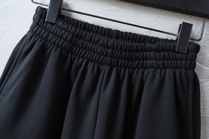 バレンシアガスーパーコピー  スウェットパンツ シンプル スタイリッシュ
