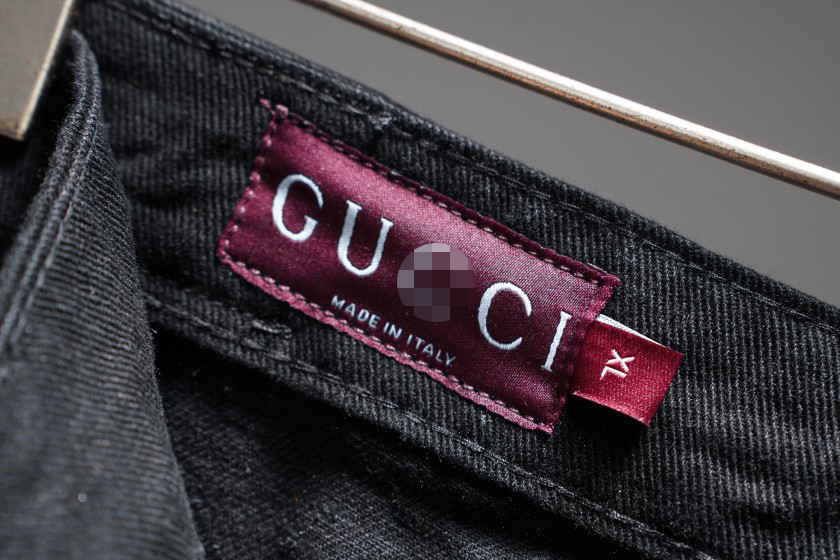グッチデニムパンツ