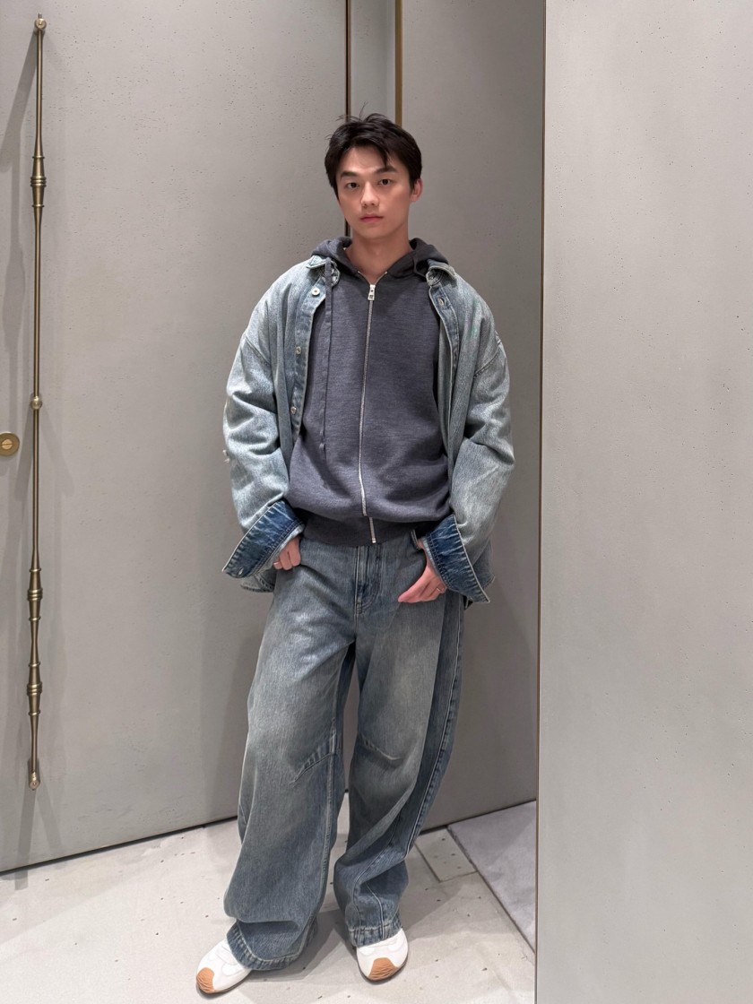 ロエベ デニムパンツ