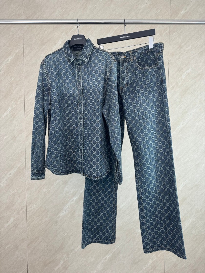 グッチデニムパンツ