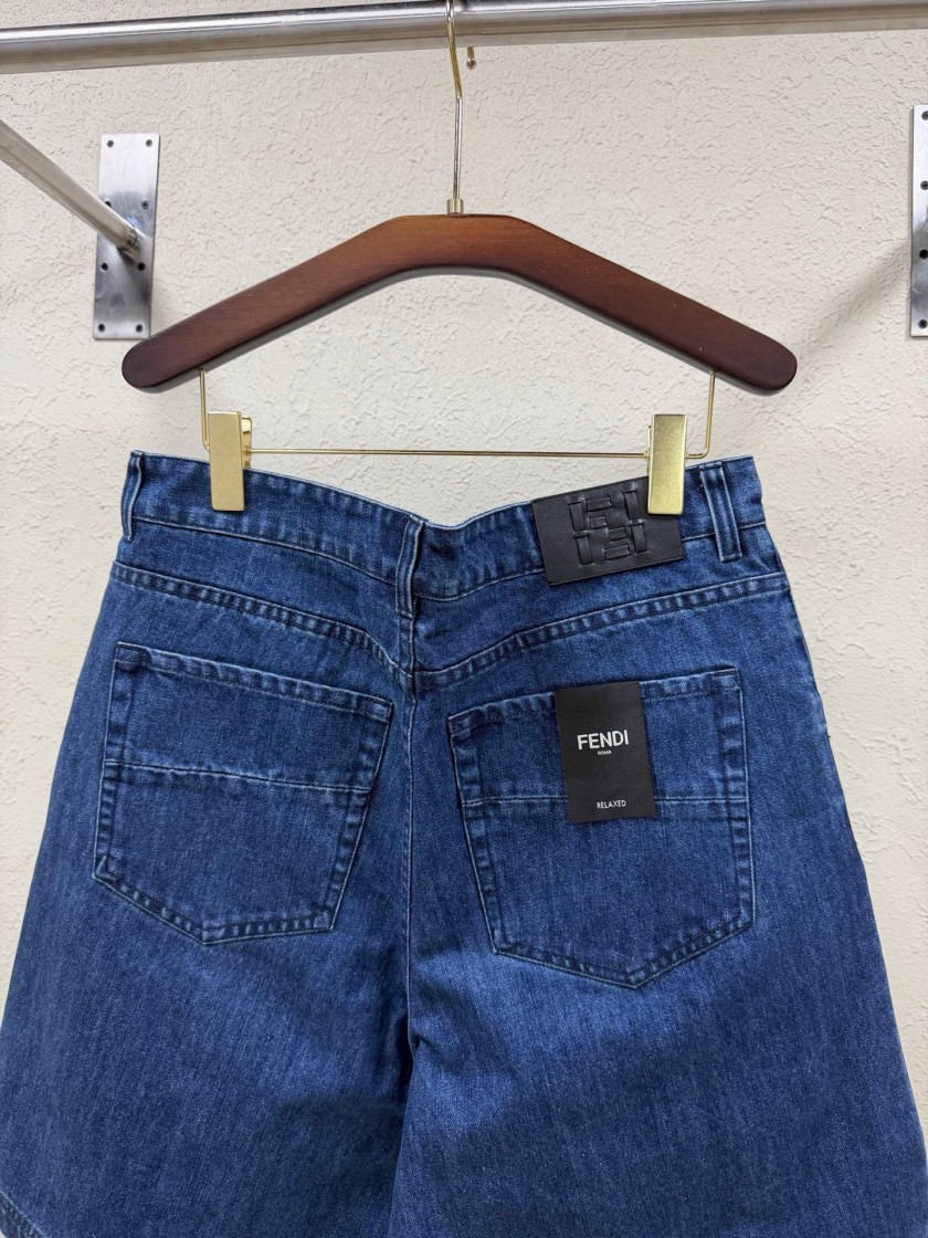 フェンディ スウェット パンツ