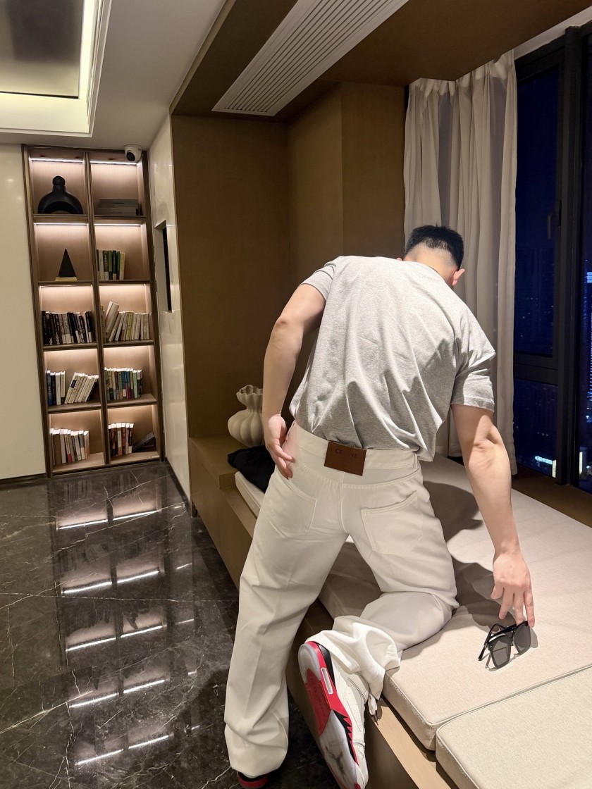 セリーヌ デニムパンツ