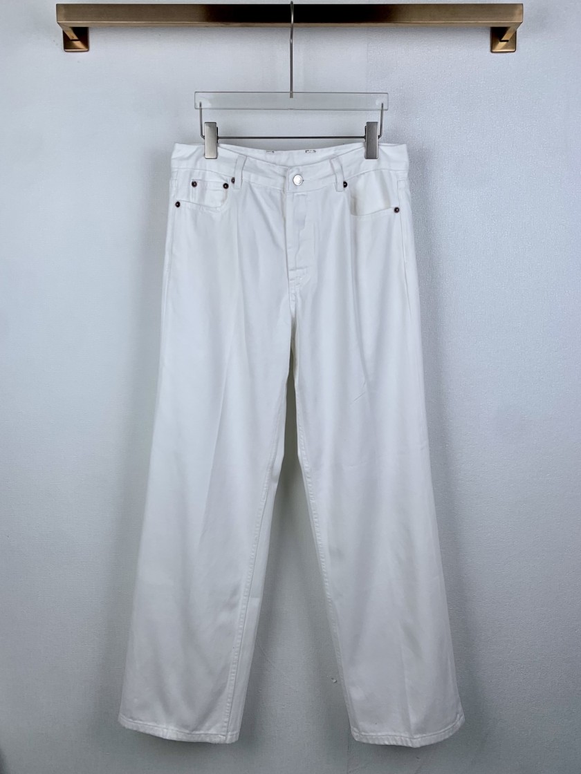 セリーヌ デニムパンツ