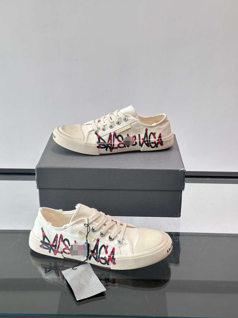 バレンシアガ メンズ  スニーカー