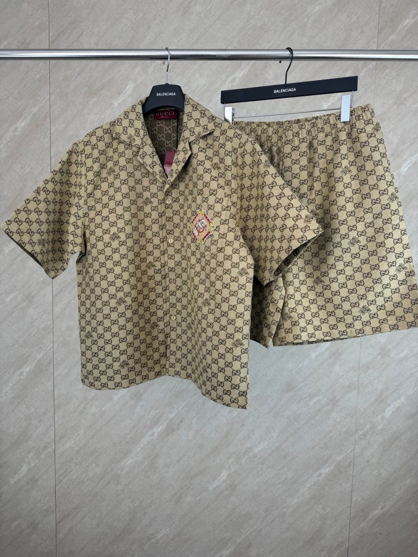グッチ メンズ レディース  シャツ