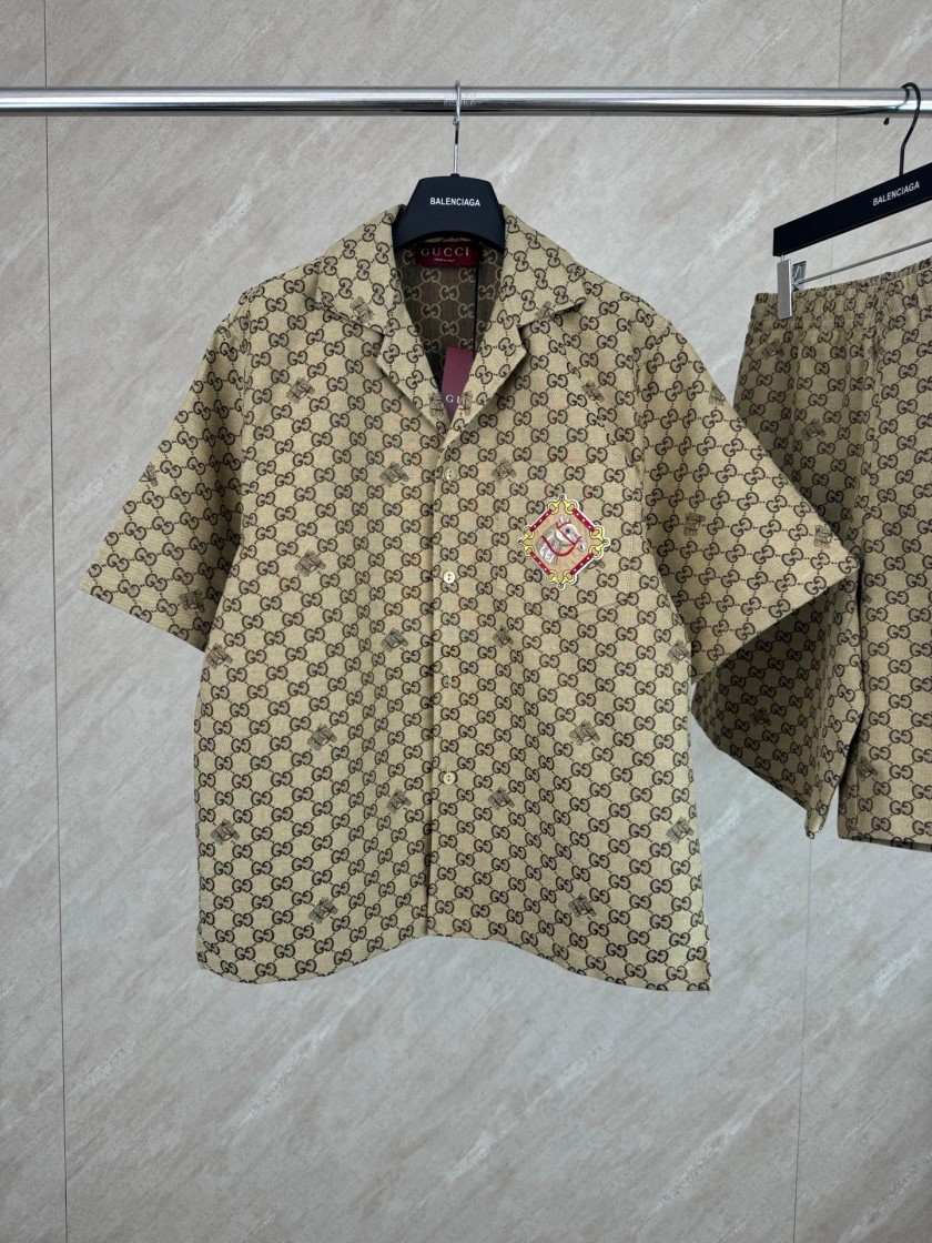 グッチ メンズ レディース  シャツ