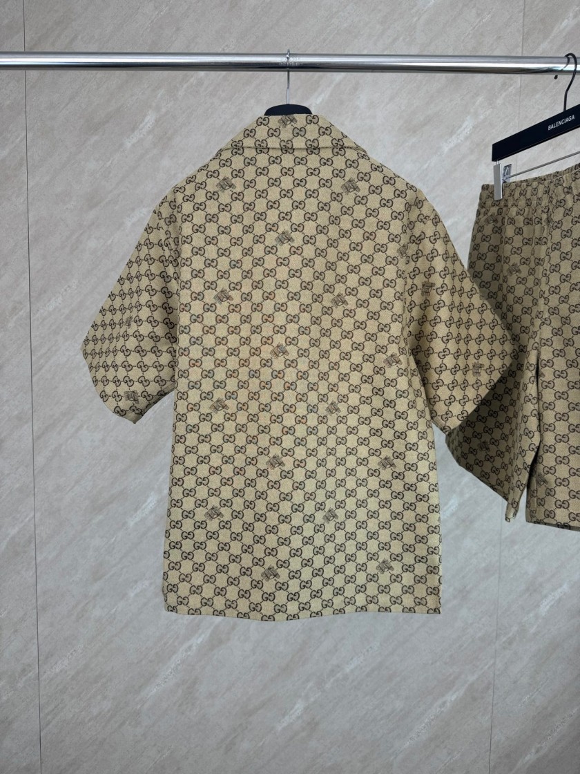 グッチ メンズ レディース  シャツ