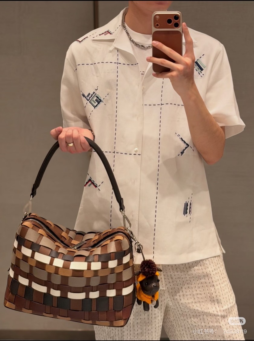 フェンディ メンズ レディース  シャツ